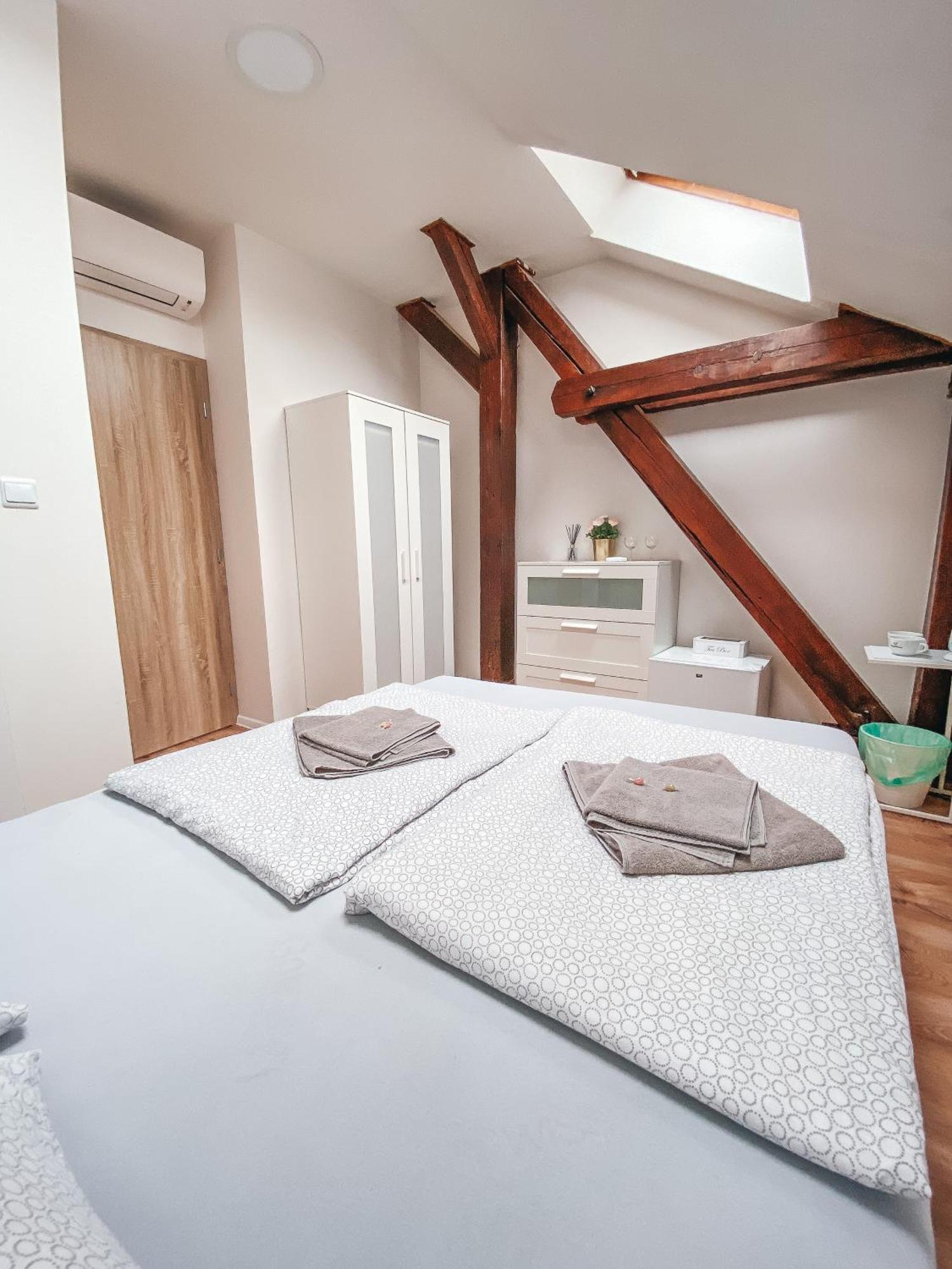 Blue Lotus Apartments Bratislava Dış mekan fotoğraf